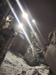 Hei,
Se on aina kiva aamuisin herätä, kun lumi rouskuaa pakkasen toimesta kun se päällä kävelee ja käy Volvo pyöräkuormaajan laittamassa lämpiämään.

Tässä ollut pientä pöhinää sinne sun tänne ja nyt itsenäisyyspäivänä on hyvä aika hengähtää meidän jokaisen.

Työpalvelu Pentti Niskasaari Oy - toivottaa hyvää itsenäisyyspäivää meille jokaiselle!

Ei tässä muuta…

#itsenäisyyspäivä🇫🇮 #sodankylä #petkula #työpalvelu #volvopyöräkuormaaja #volvo #pyöräkuormaaja #talvi